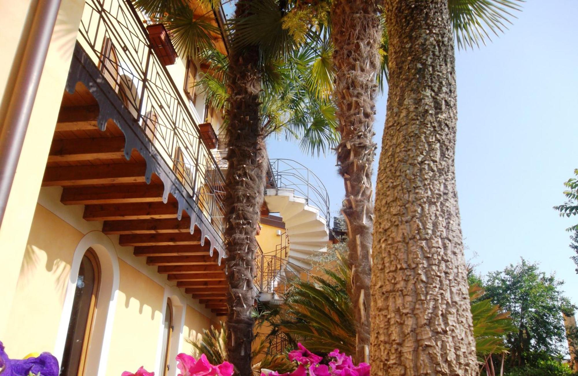Albergo Le Piante Manerba del Garda Εξωτερικό φωτογραφία